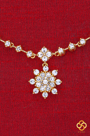Diamond Pattern Single Line Necklace with Pendant