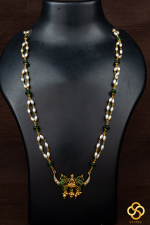 Pearls with Double kili pendant - Emerald green