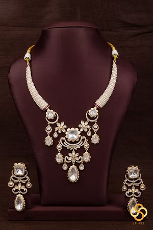 Pearls with Kundan Hasli set