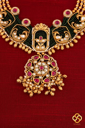 Emerald Green (7 Liner) with Jadau Kundan Pendant - Red Mogappu