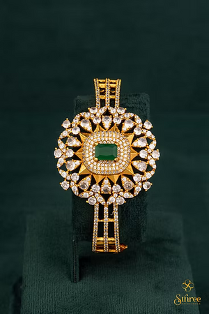 Zircon Kada - White and Green - Single Piece