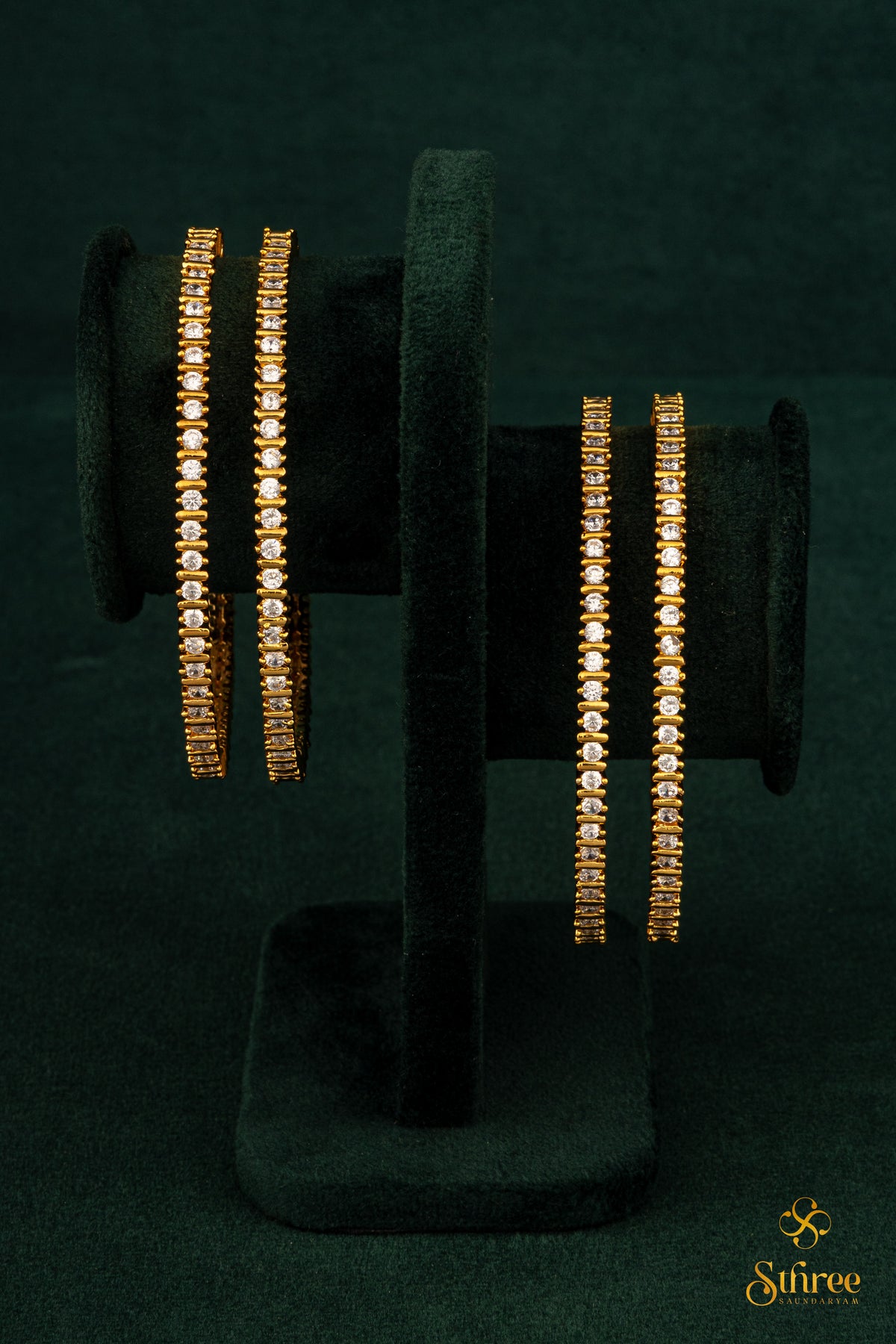 Diamond pattern set bangles - Set of 4