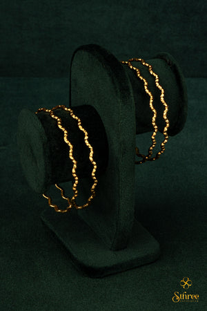 Neli Pattern Bangles - Set of 4