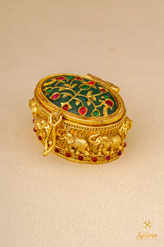 Kumkuma Chimizh - Emerald green