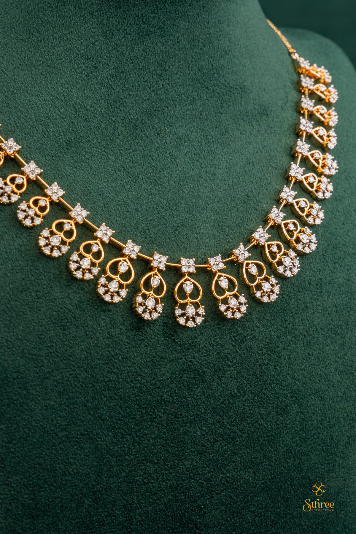 Vaira addigai necklace set