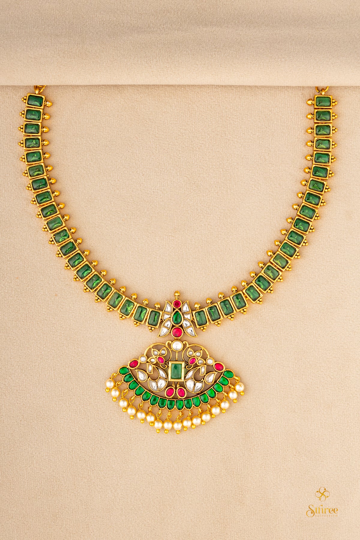 Pachai Kal addigai set