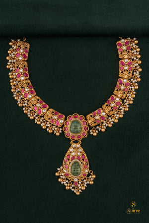 Natural cabochons in guttapusalu