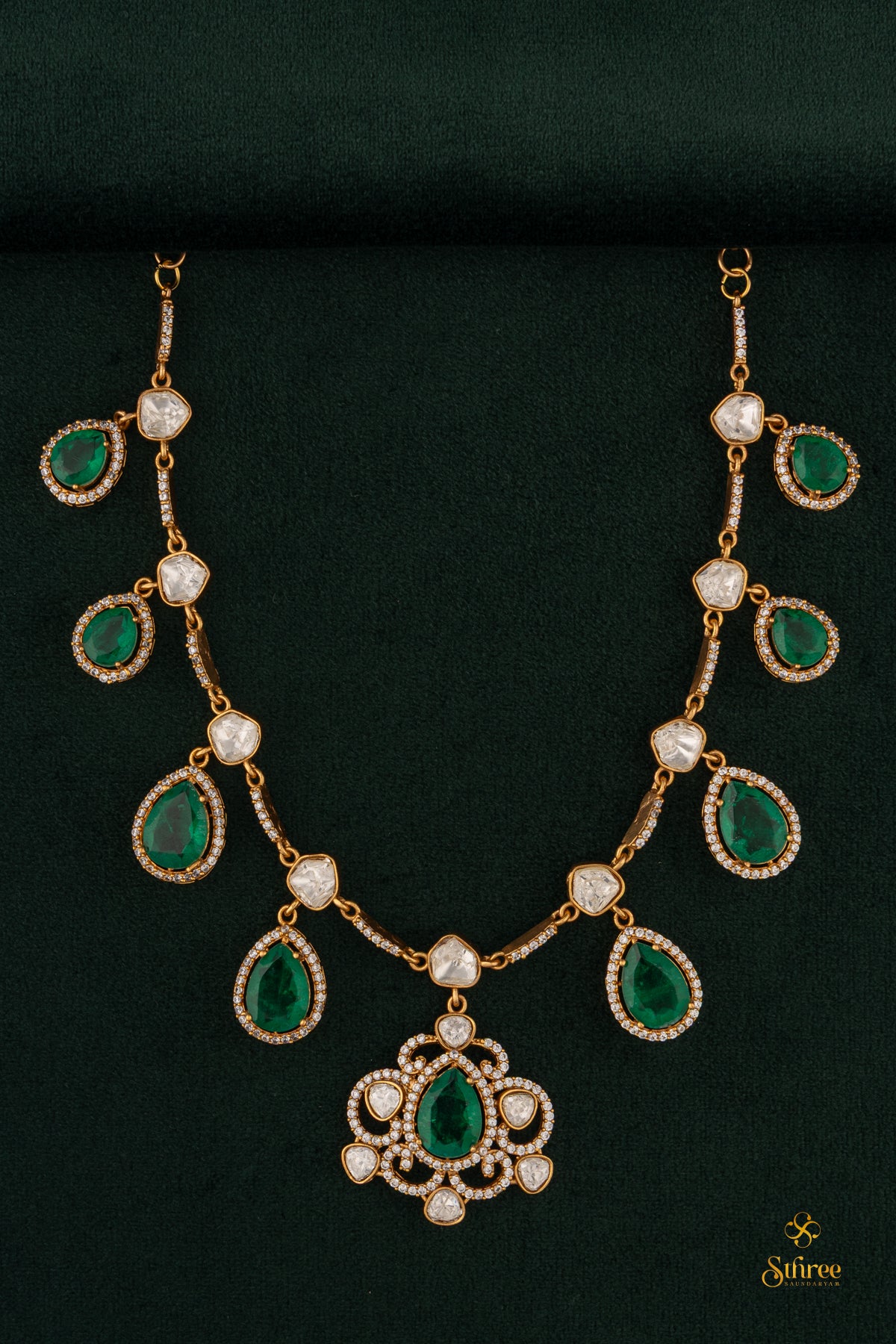 Cabochons with Emerald green