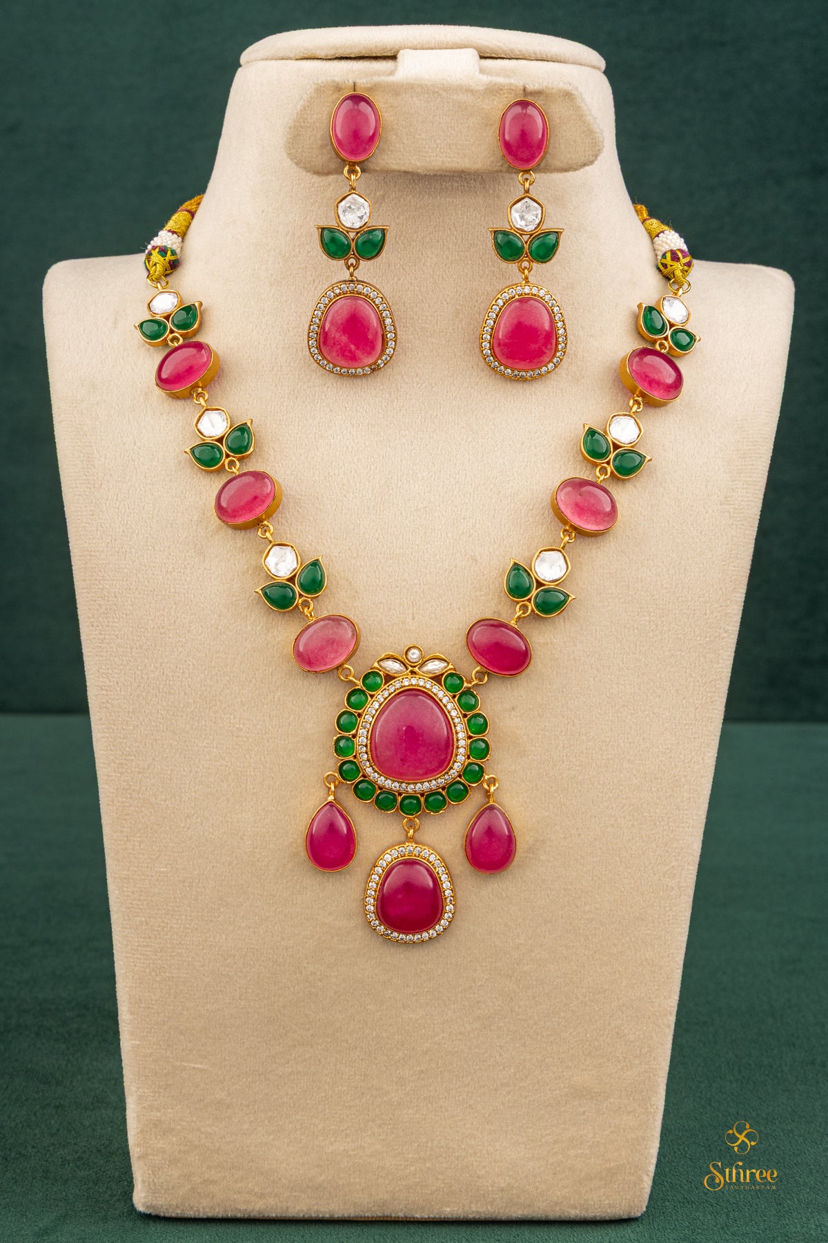 Cabachons - Ruby with Emerald green