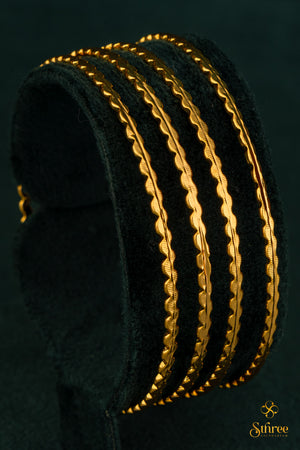 Neli - Set of 4 Bangles