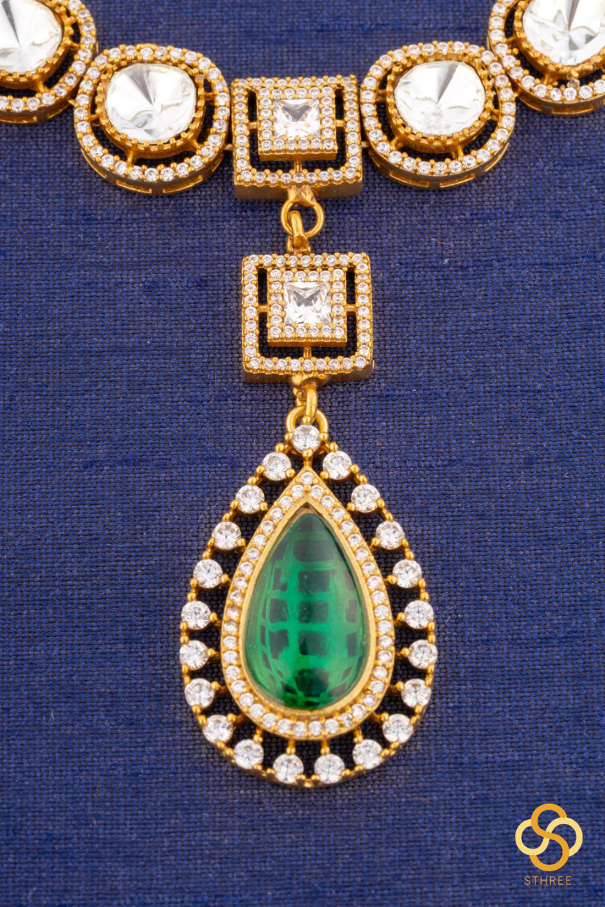 Kundan Necklace Set with Emerald Green Centerpiece