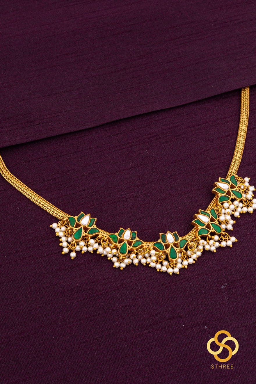 925 Silver - Five Lotus Necklace Set - Emerald Green with Pearls