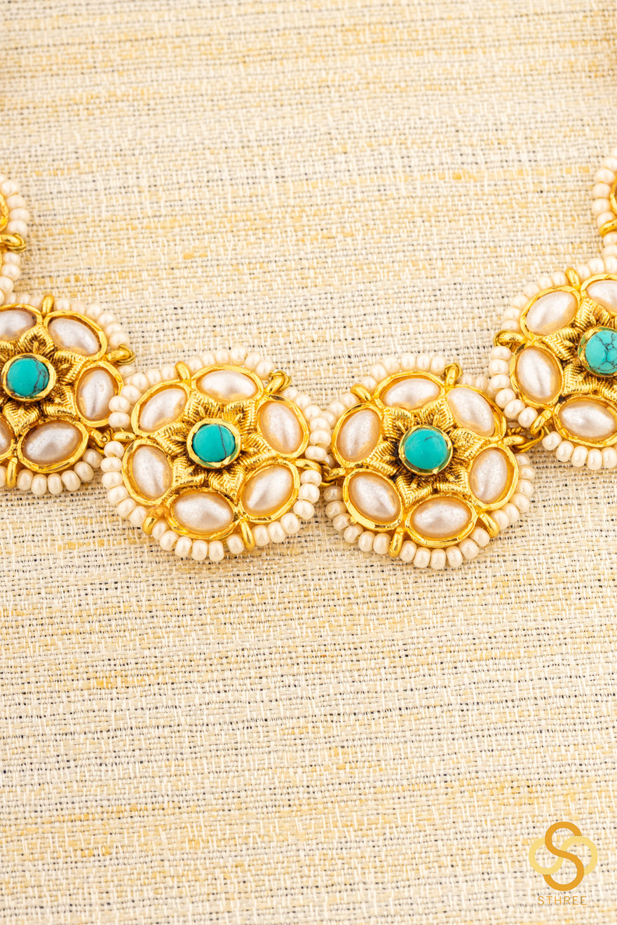 Jadau Kundan Choker - White and Turquoise Centre Stones