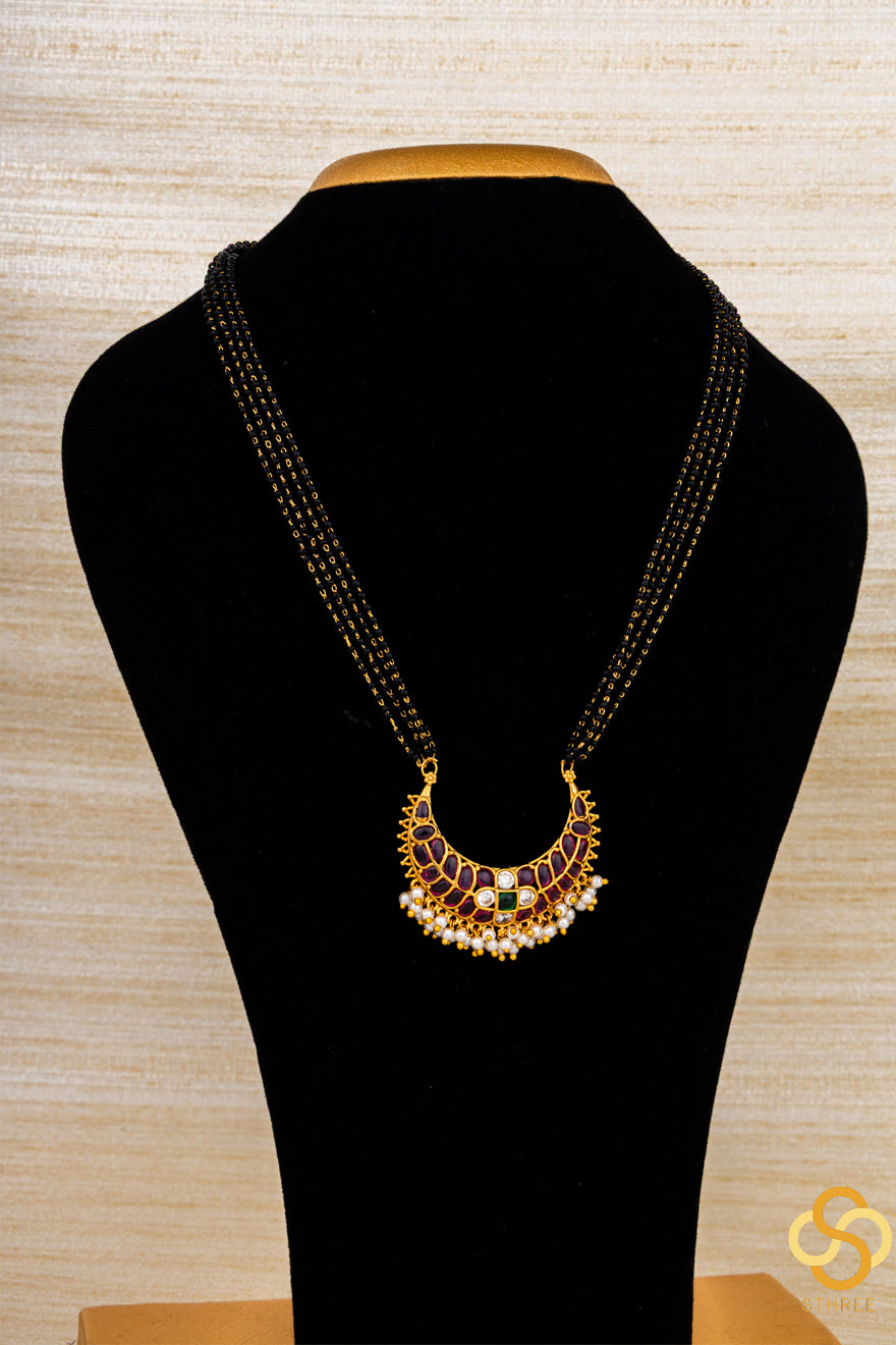 Karugamani with Chandbali Pendant