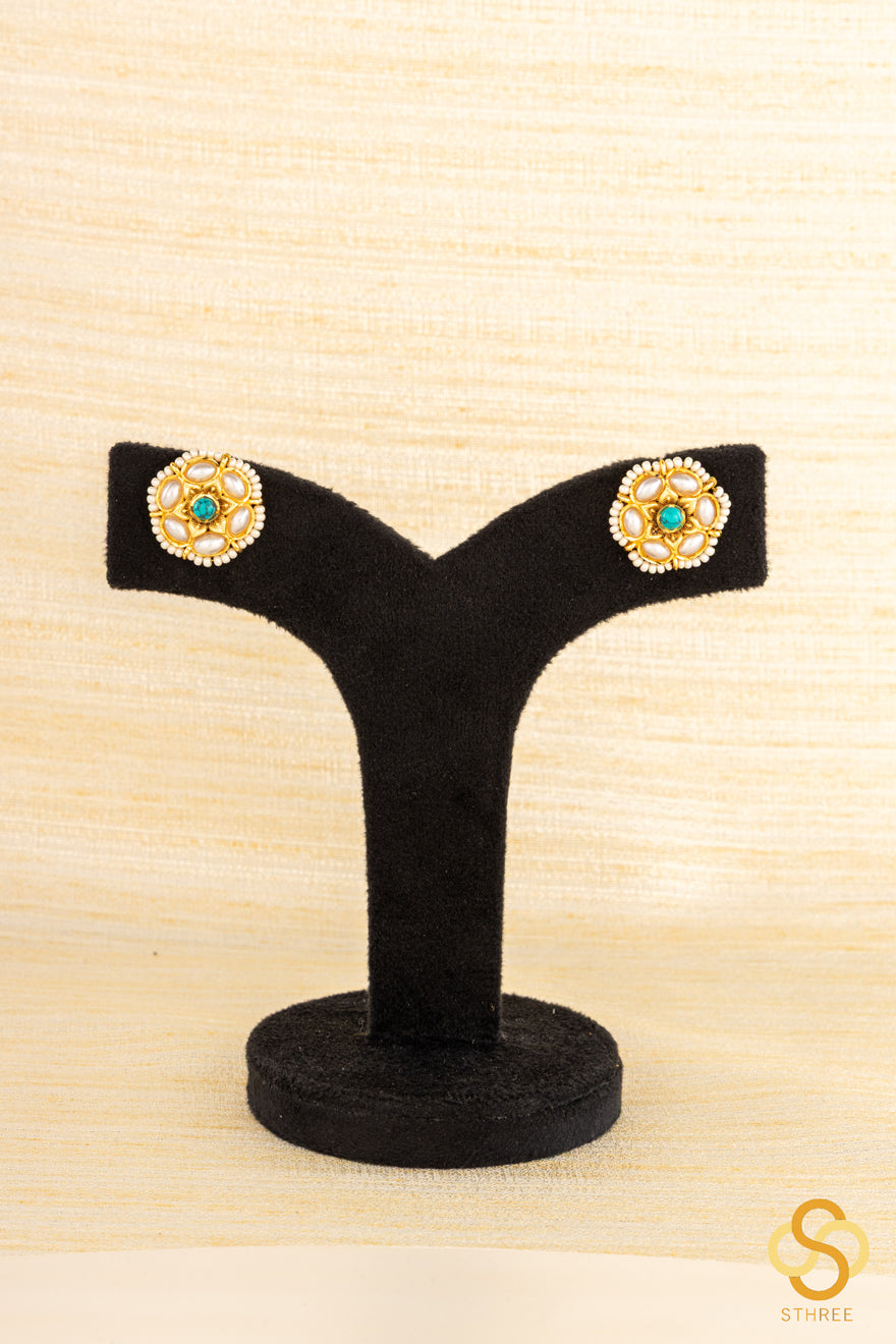 Jadau Kundan Choker - White and Turquoise Centre Stones