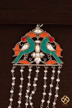 7 - Liner pearls with Double parrot mogappu