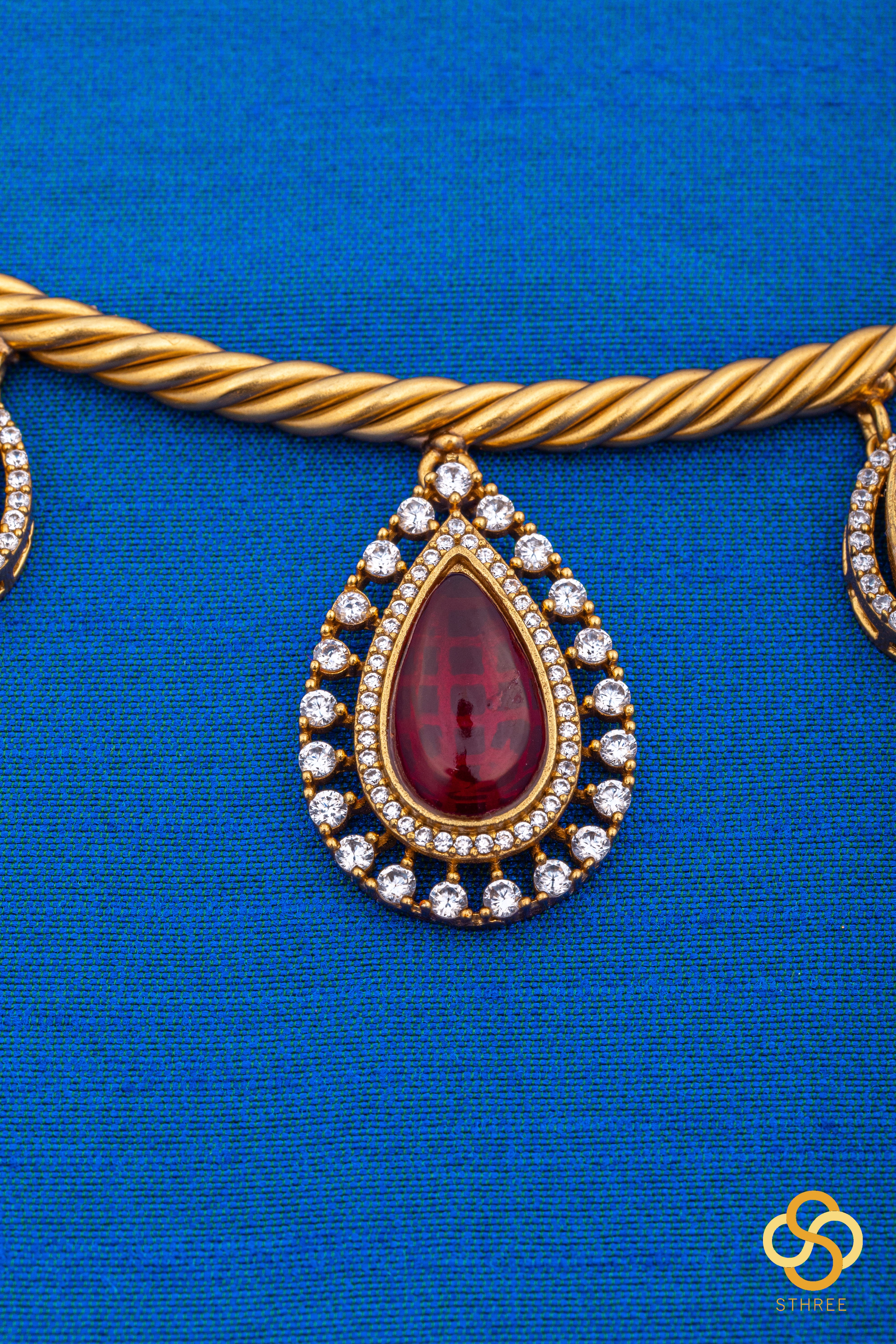 Hasli set - Kundan hangings and red centerpiece