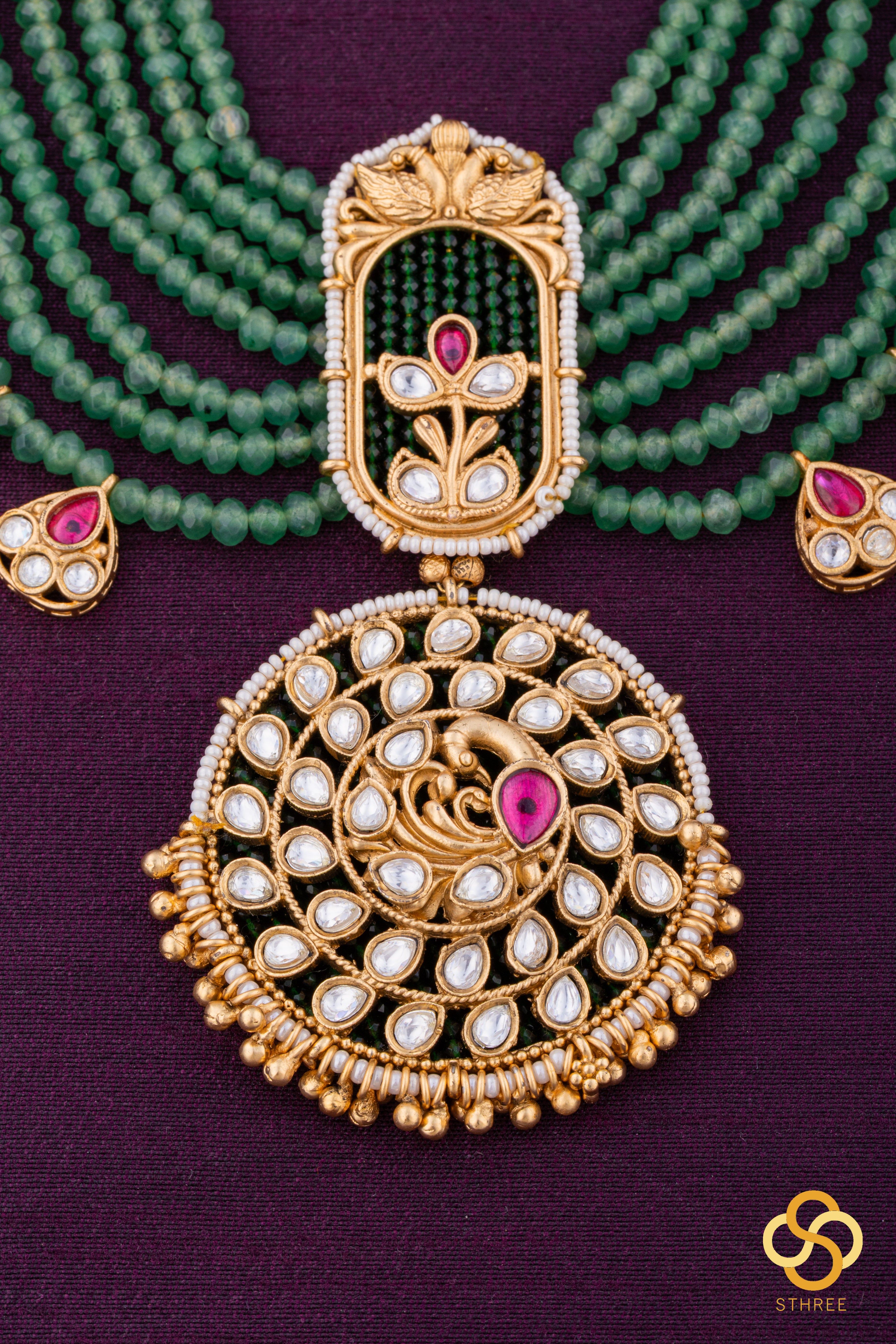 Emerald green (7 liner) with Jadau kundan pendant - White mogappu
