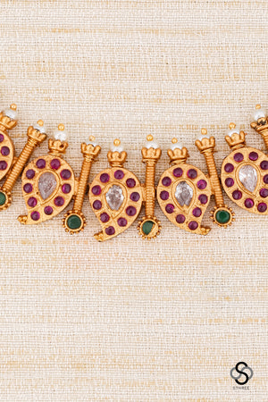 Manga malai set with pearls