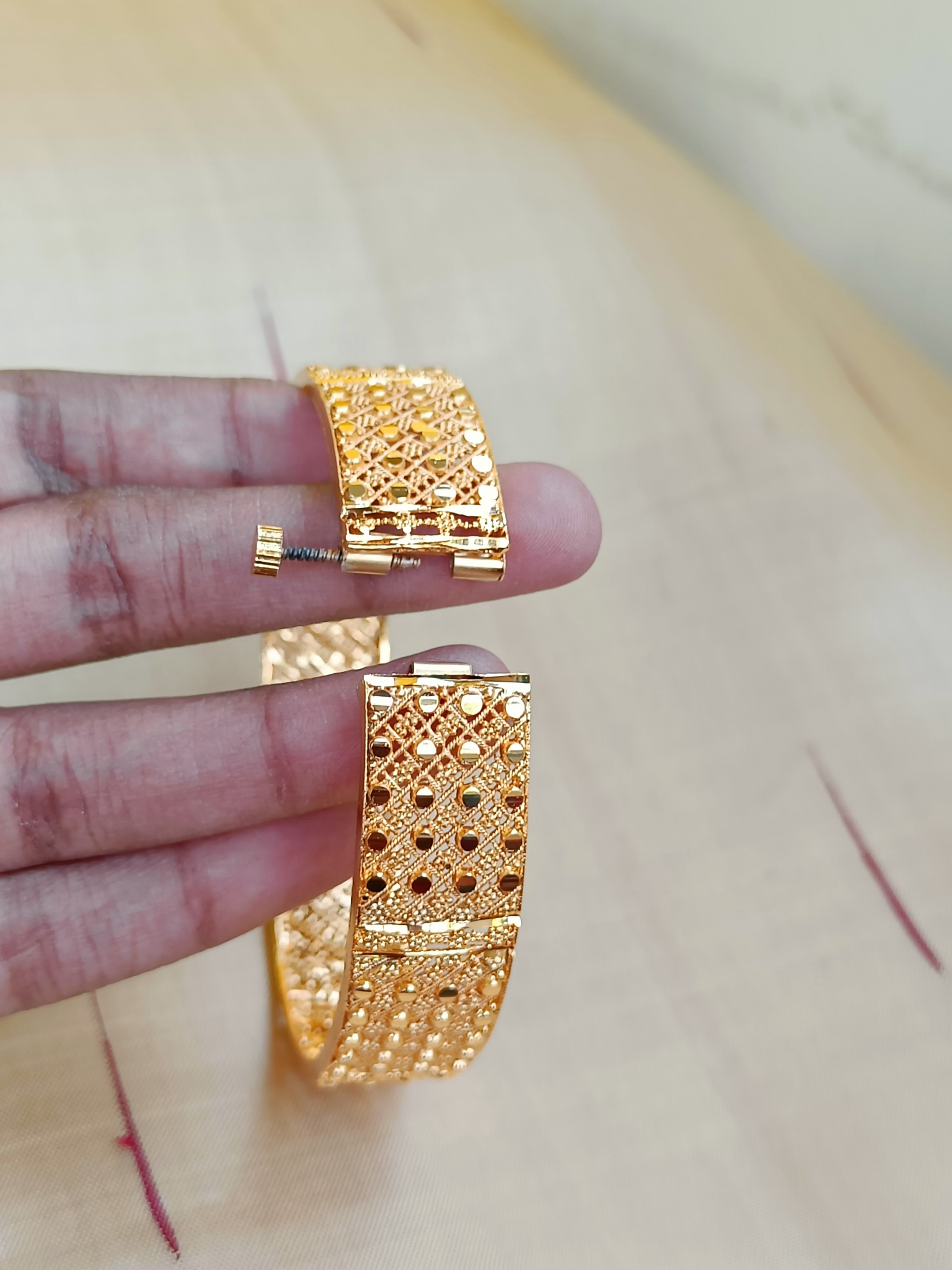 Kerala pattern openable kada in one gram gold