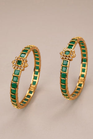 Emerald green kada with mogappu (openable pattern)