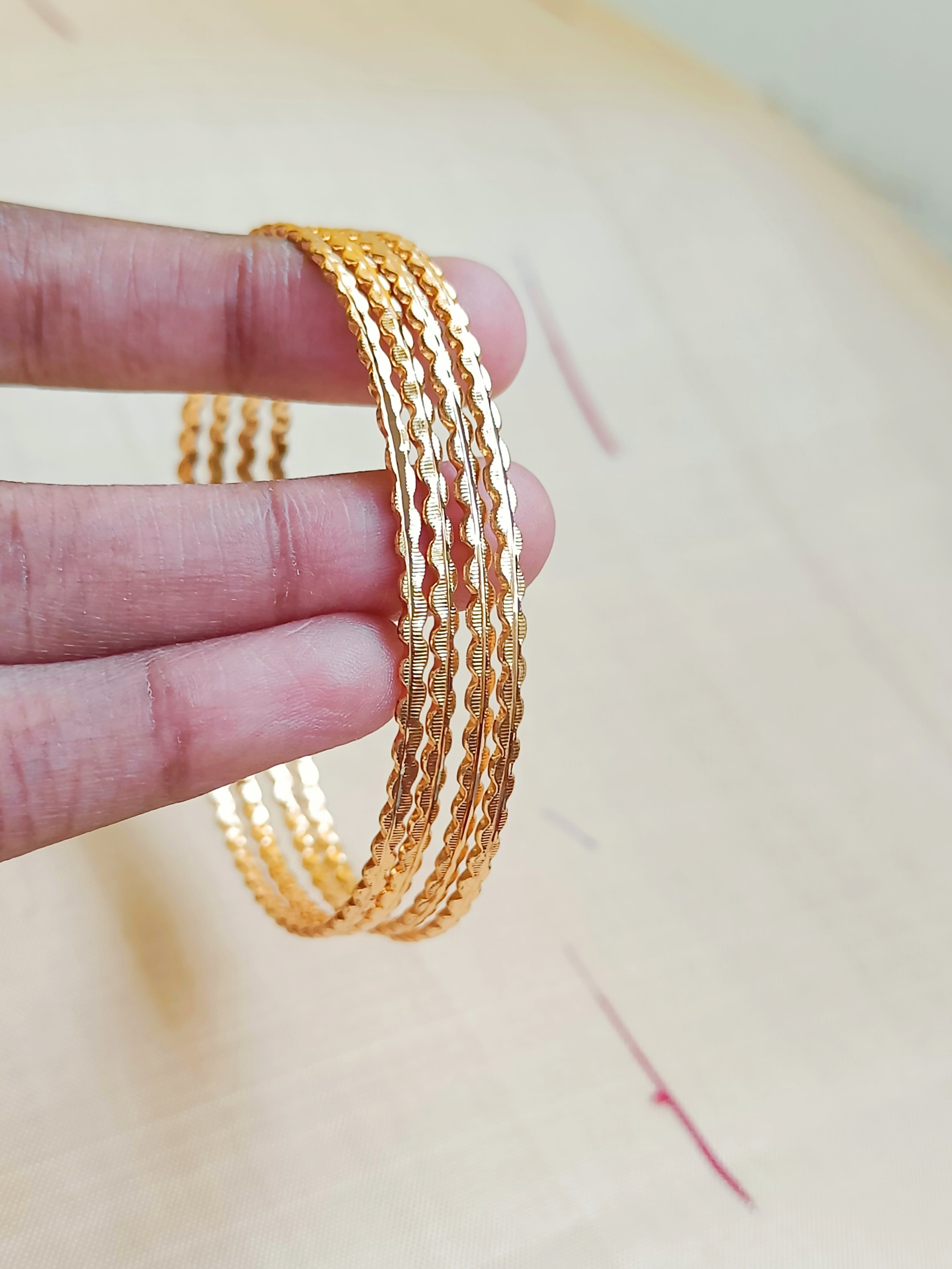 Neli - Set of 4 bangles