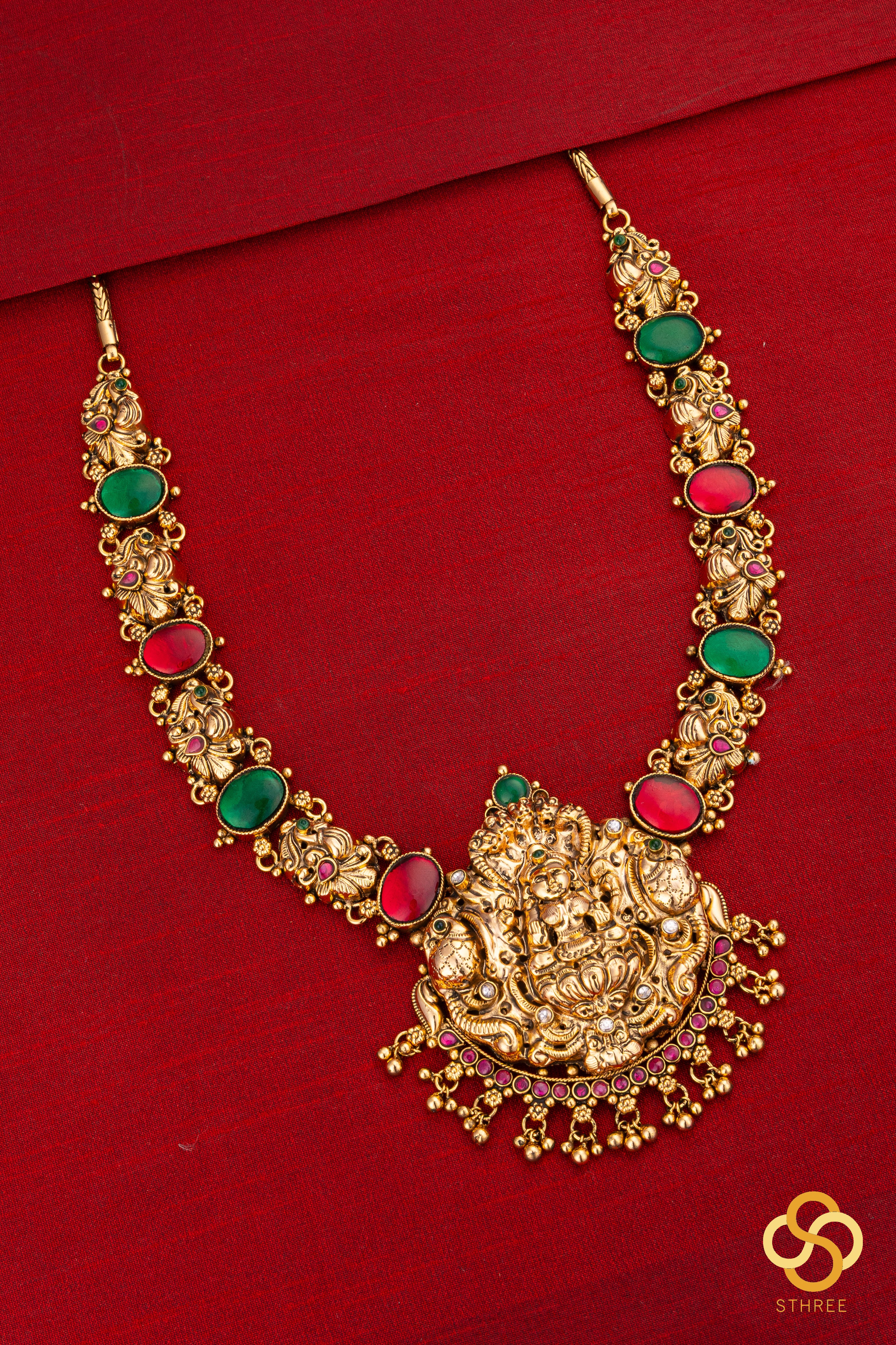 Nagalakshmi pendant necklace set
