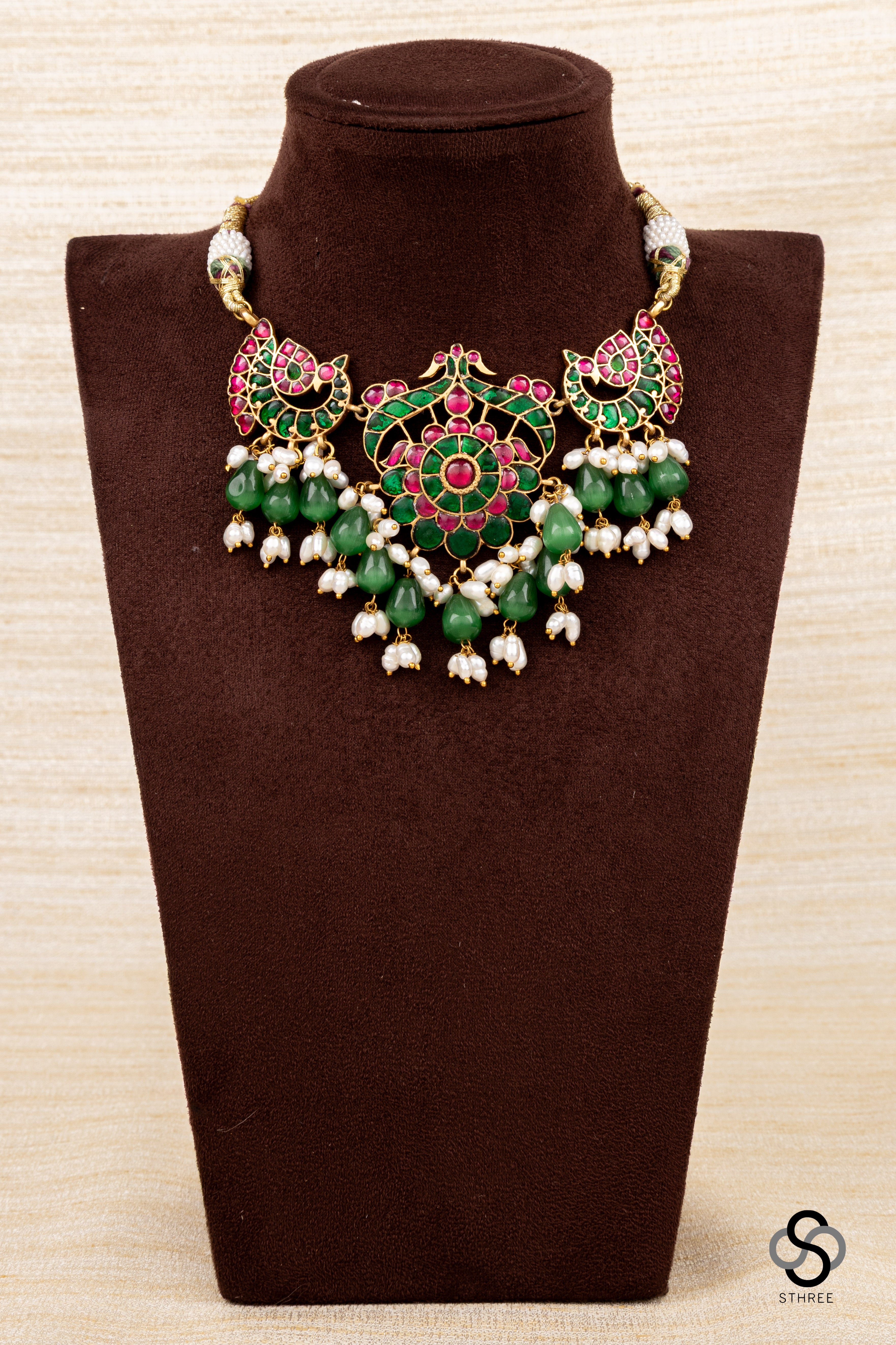 Peacock choker - Emerald green beads
