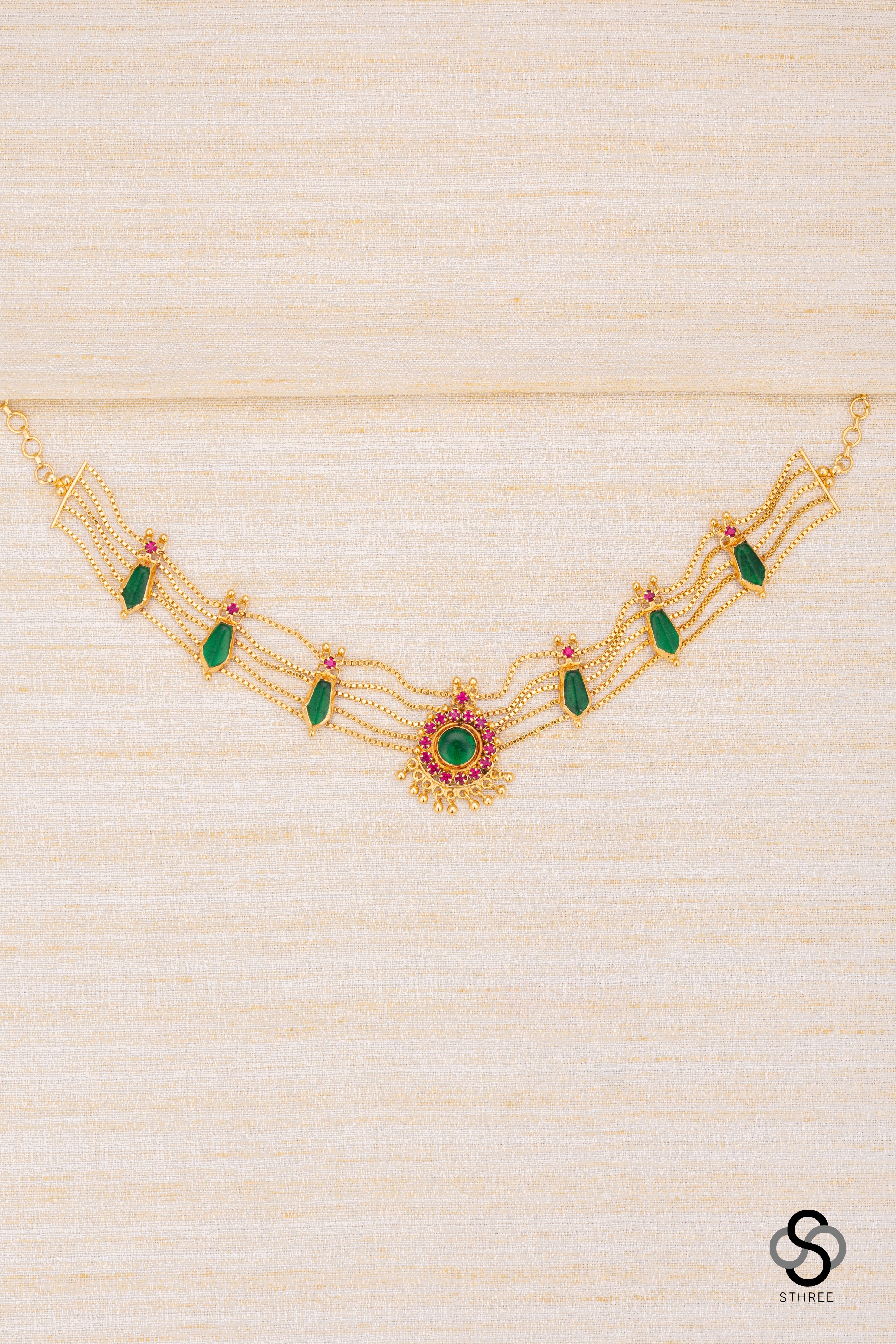 Traditional kemp choker in Emerald green