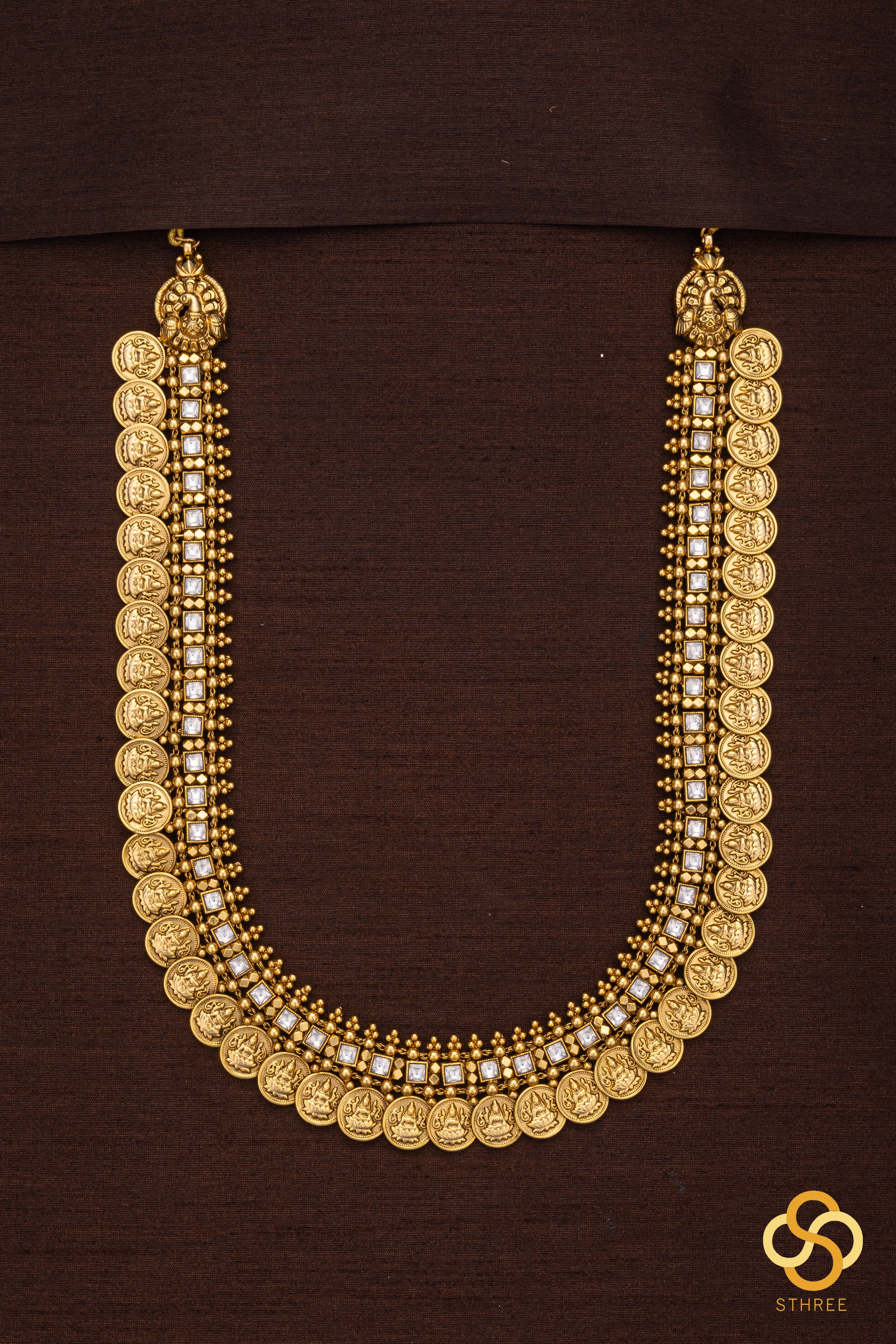 Lakshmi Kasumalai Set with White Square Stones
