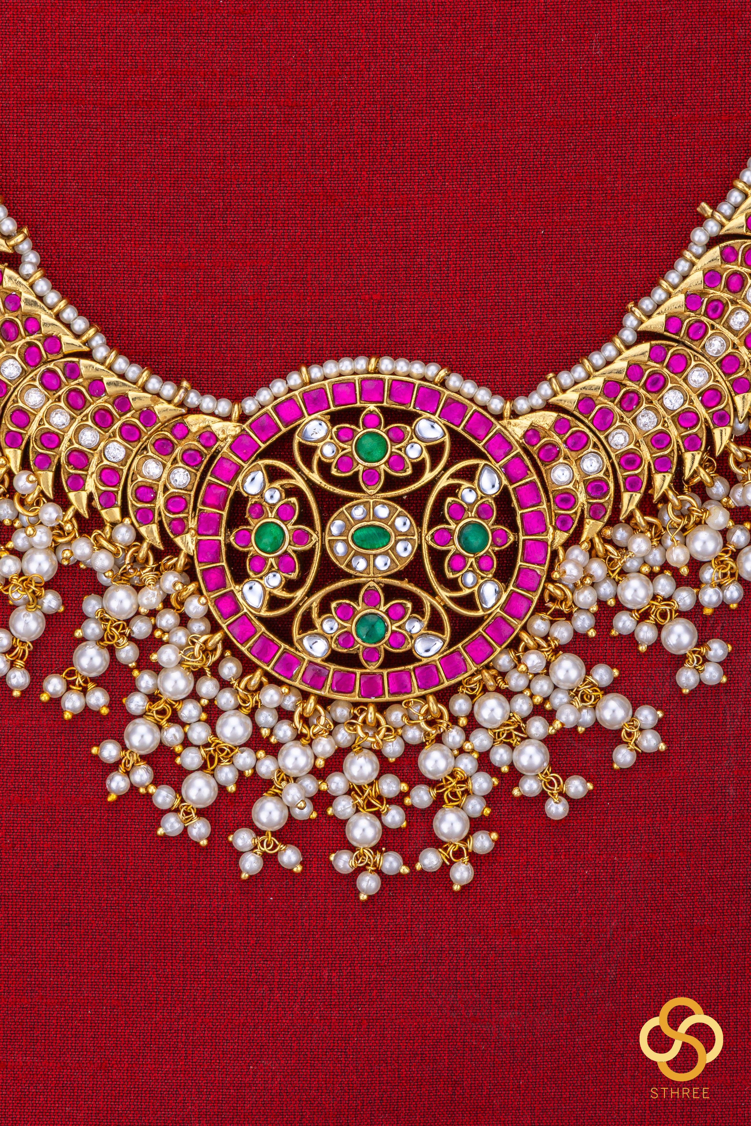 Kemp necklace with padakkam - Ruby red with Pearls