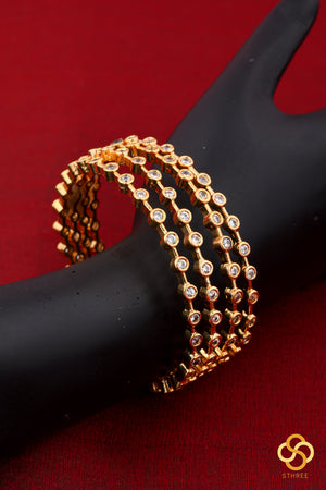 Set of 4 - Diamond pattern bangle