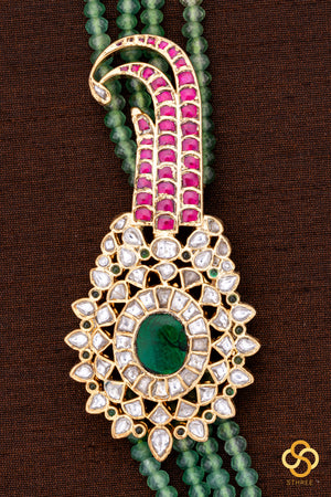 Light green (4 liner) with white mogappu