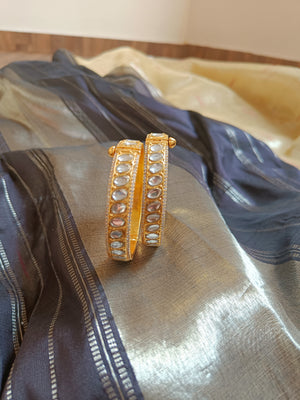 Uncut white with zircons in diamond setting, single piece kada