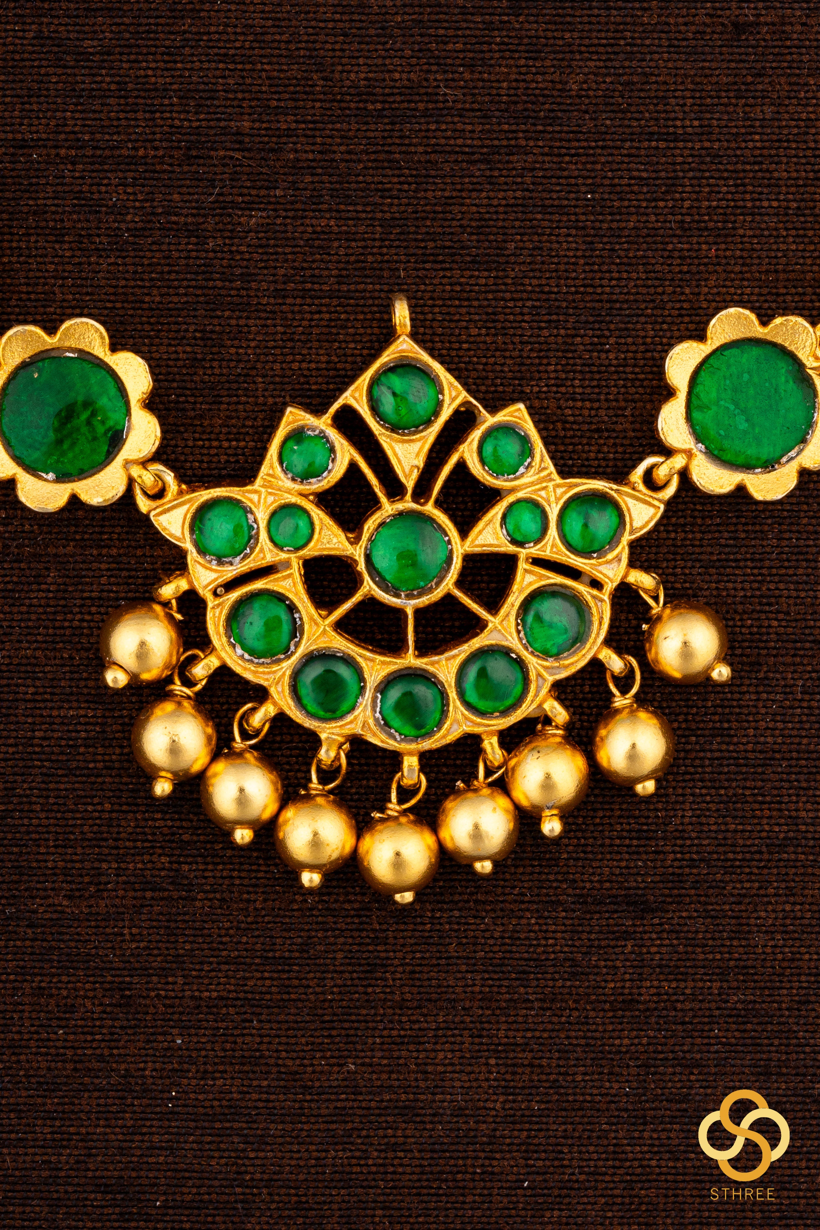 Palakkad Neckalace - Single liner - Emerald Green