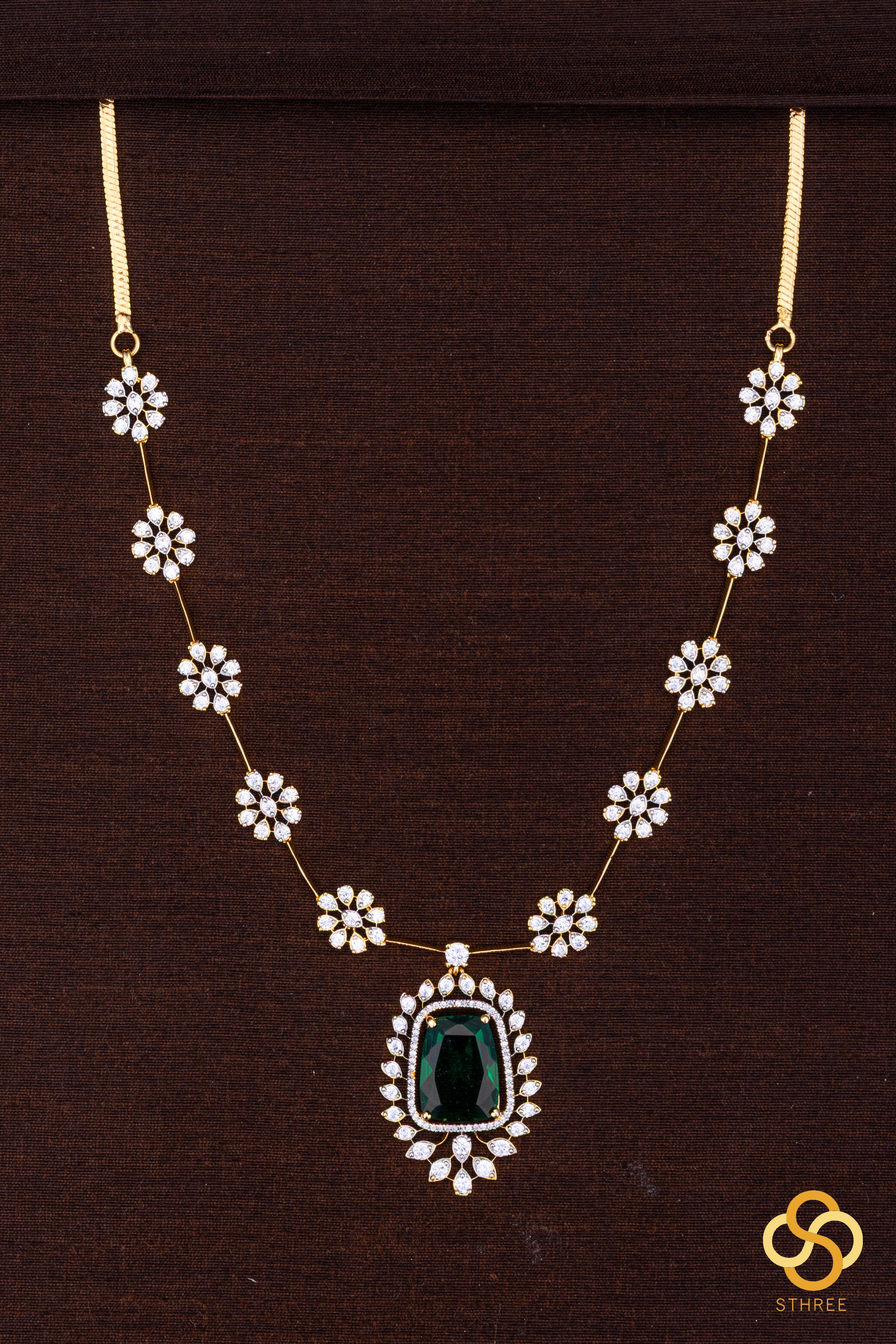Diamond Pattern Necklace with Emerald Green Pendant