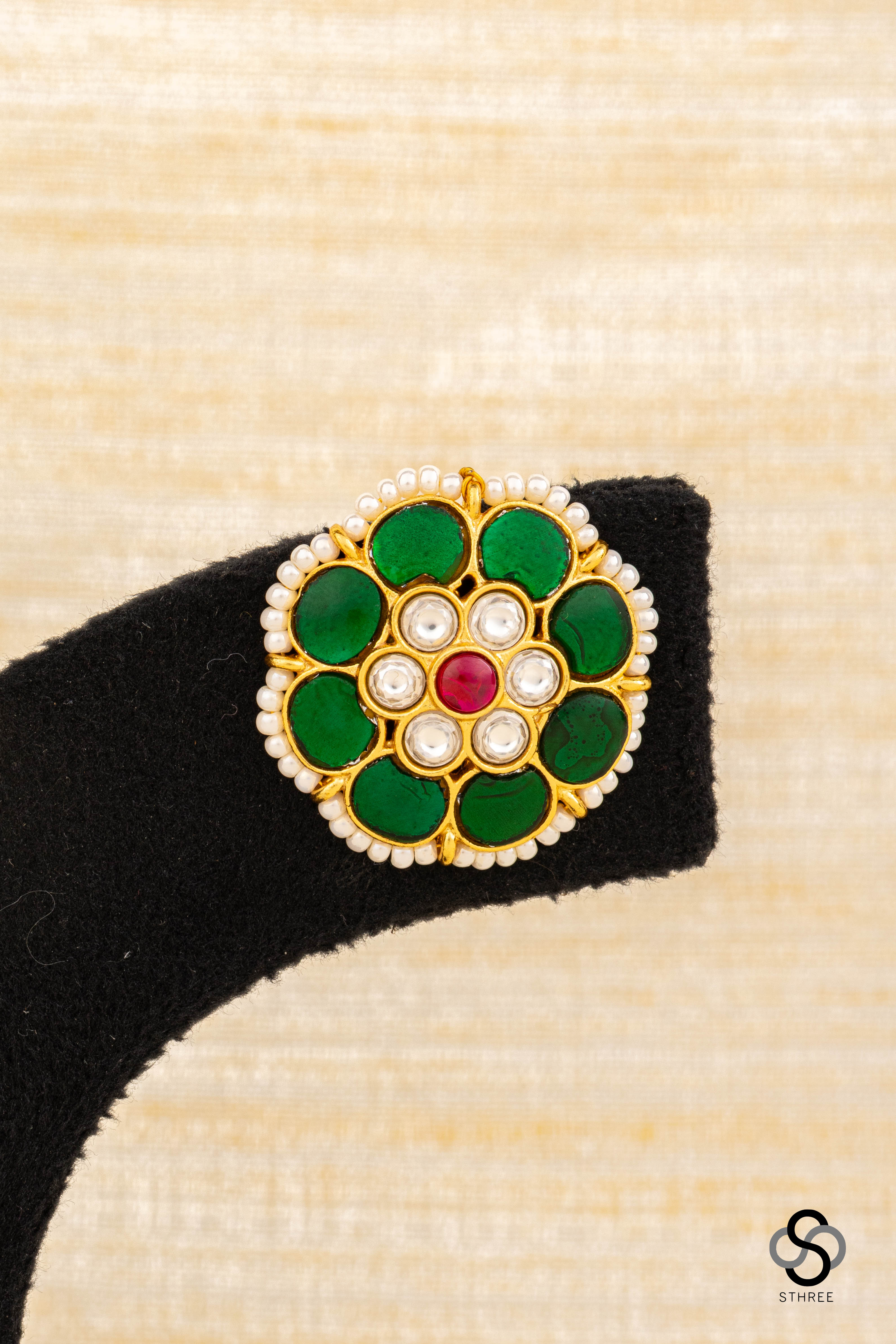 Jadau kundan earrings - Emerald green