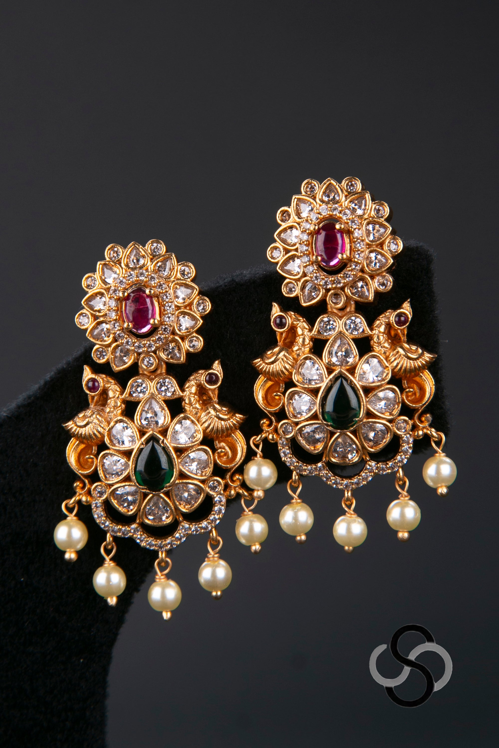 Zircon Hasli with Triple Pendant