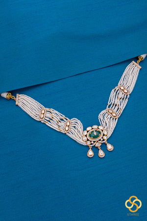 Pearl Choker in Jadau Kundan Pendant - Emerald Green