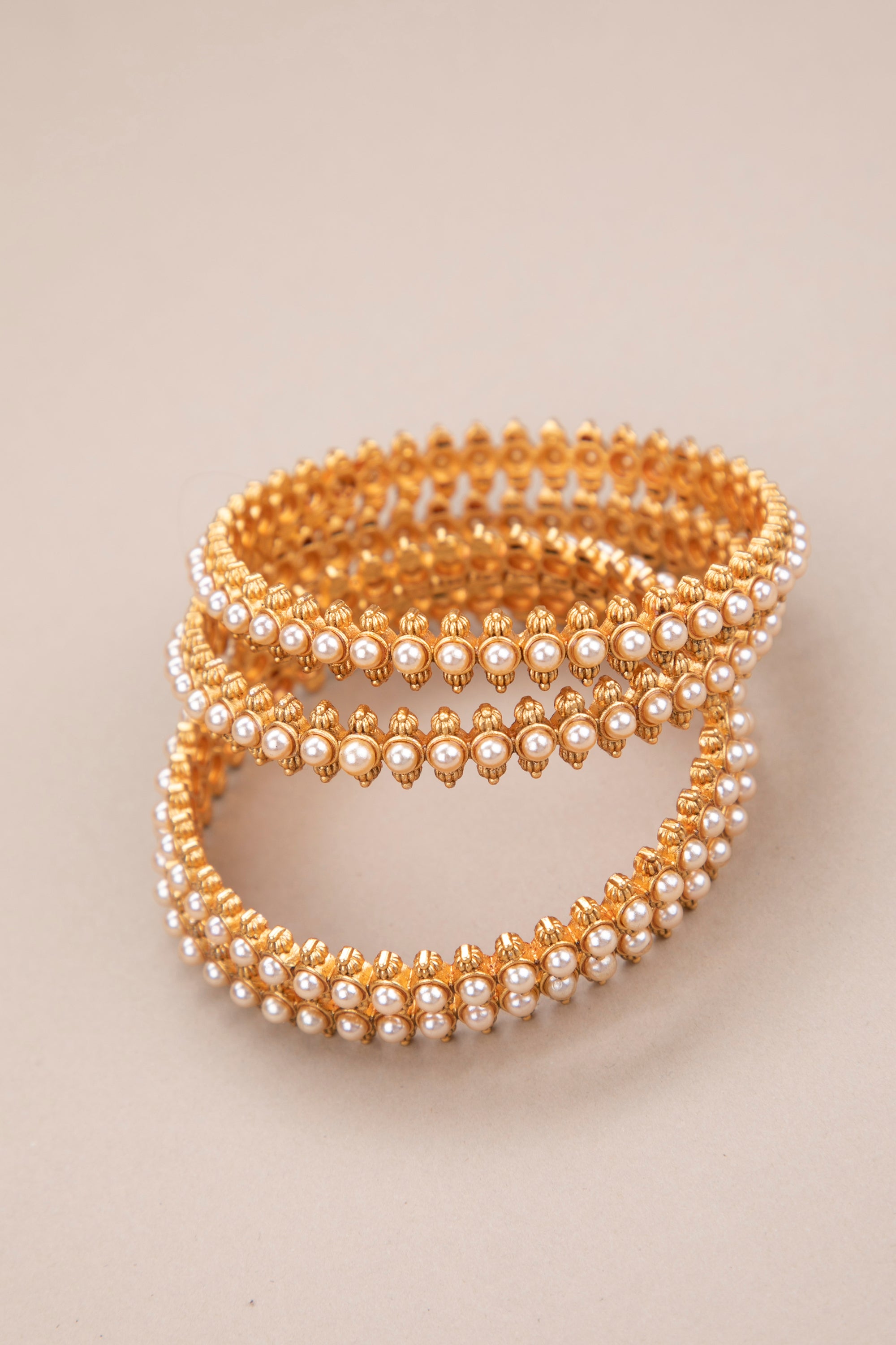Just pearls - Set of 4 bangles