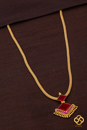Keralam Padakkam necklace - Ruby red