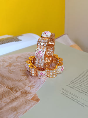 Gajra - Ivory and pink enamel with kundan (single piece)
