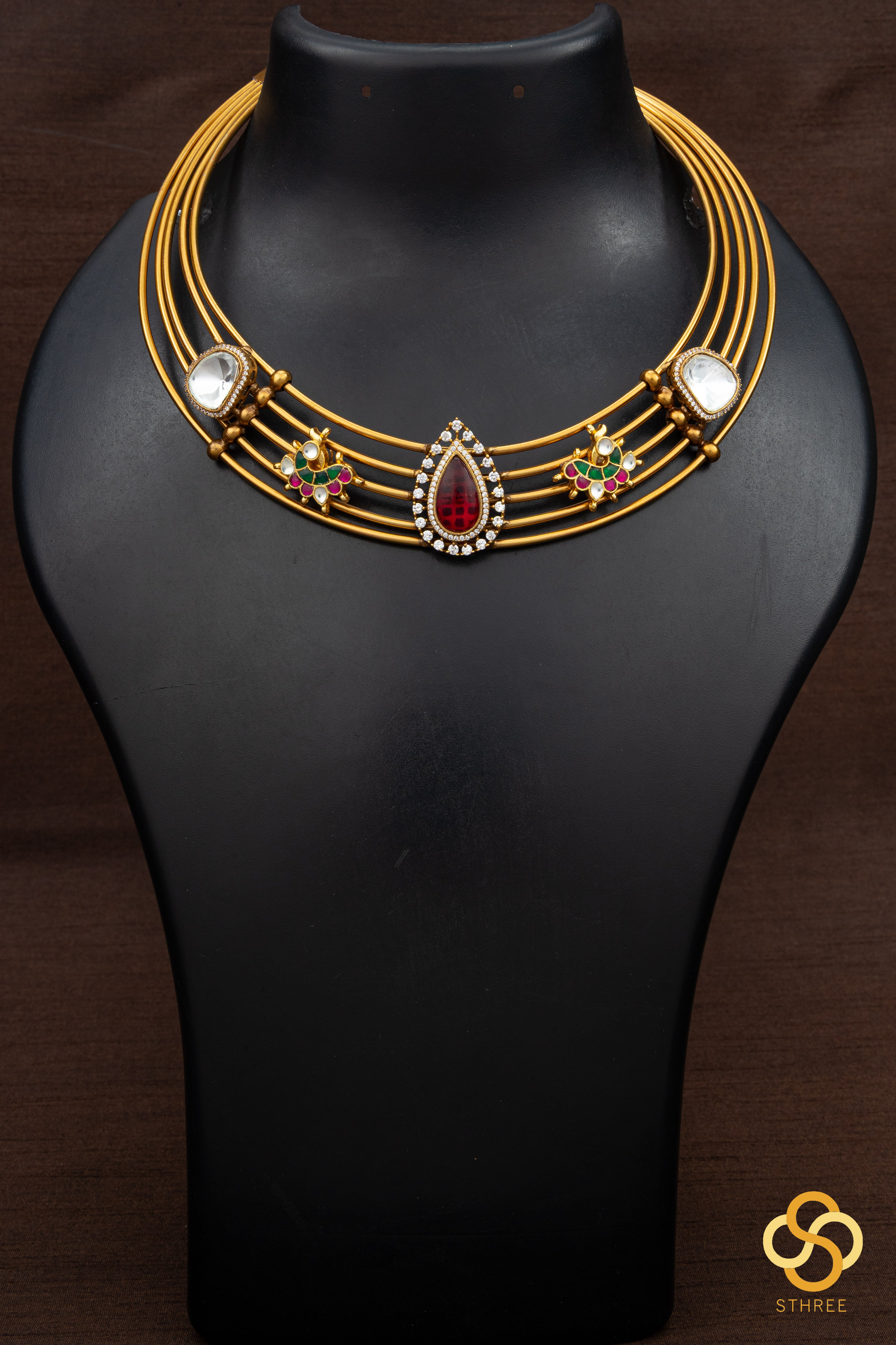 Hasli set - Kundan and mayil mogappu