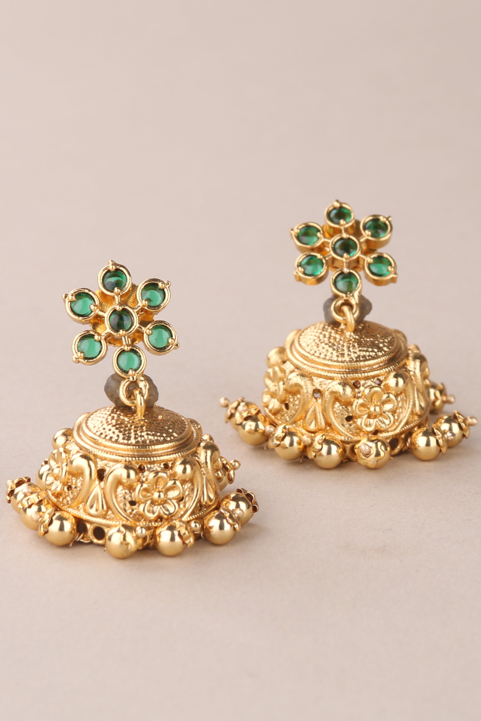 Seven stone Diamond pattern with gold jhumkas - Green