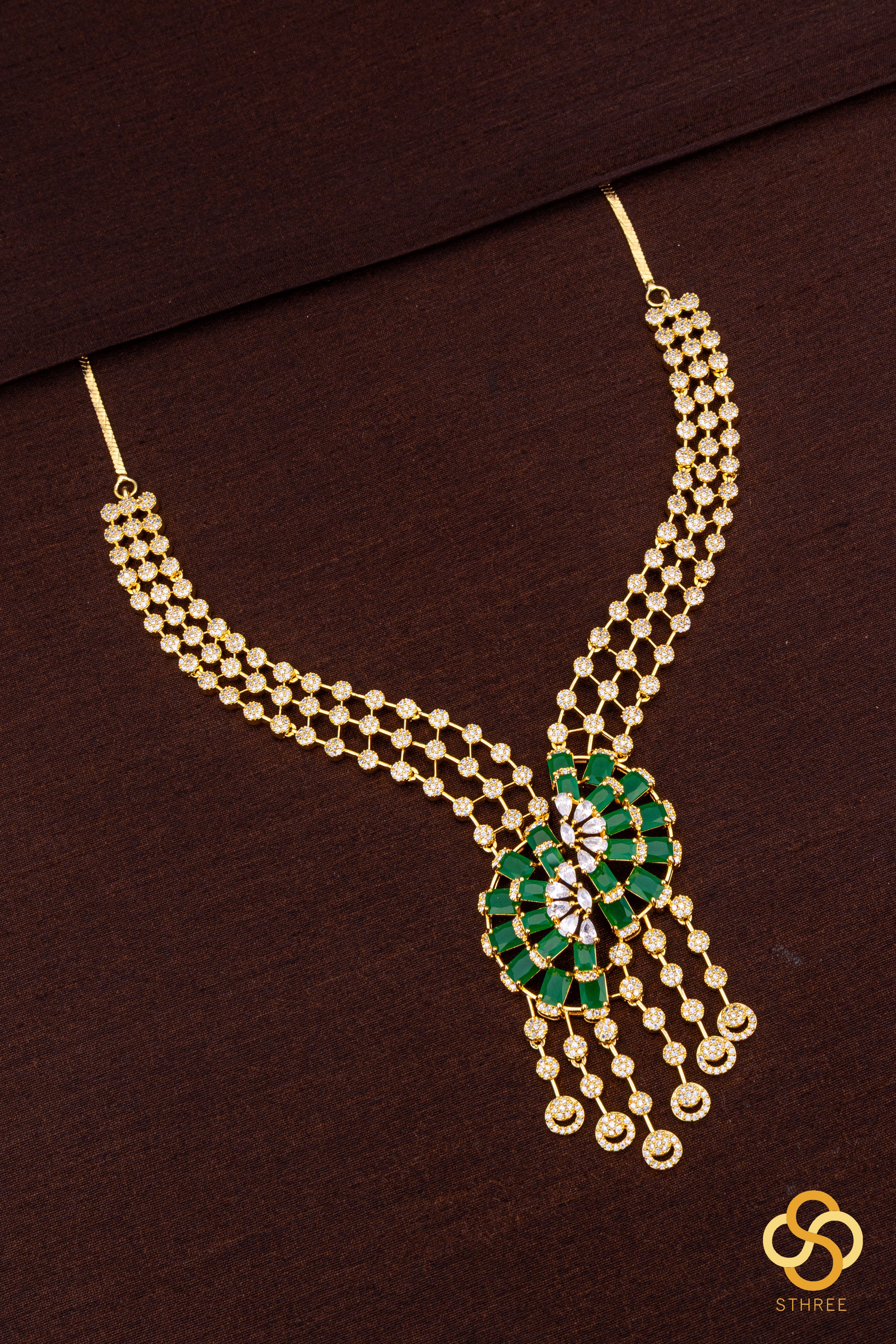 Diamond Pattern Necklace -  Green Pendant
