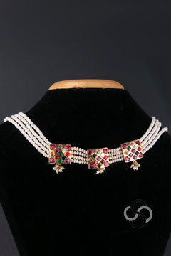Pearl Choker with a Triple Pendant