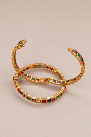 Navarathna kada with mogappu (openable pattern)