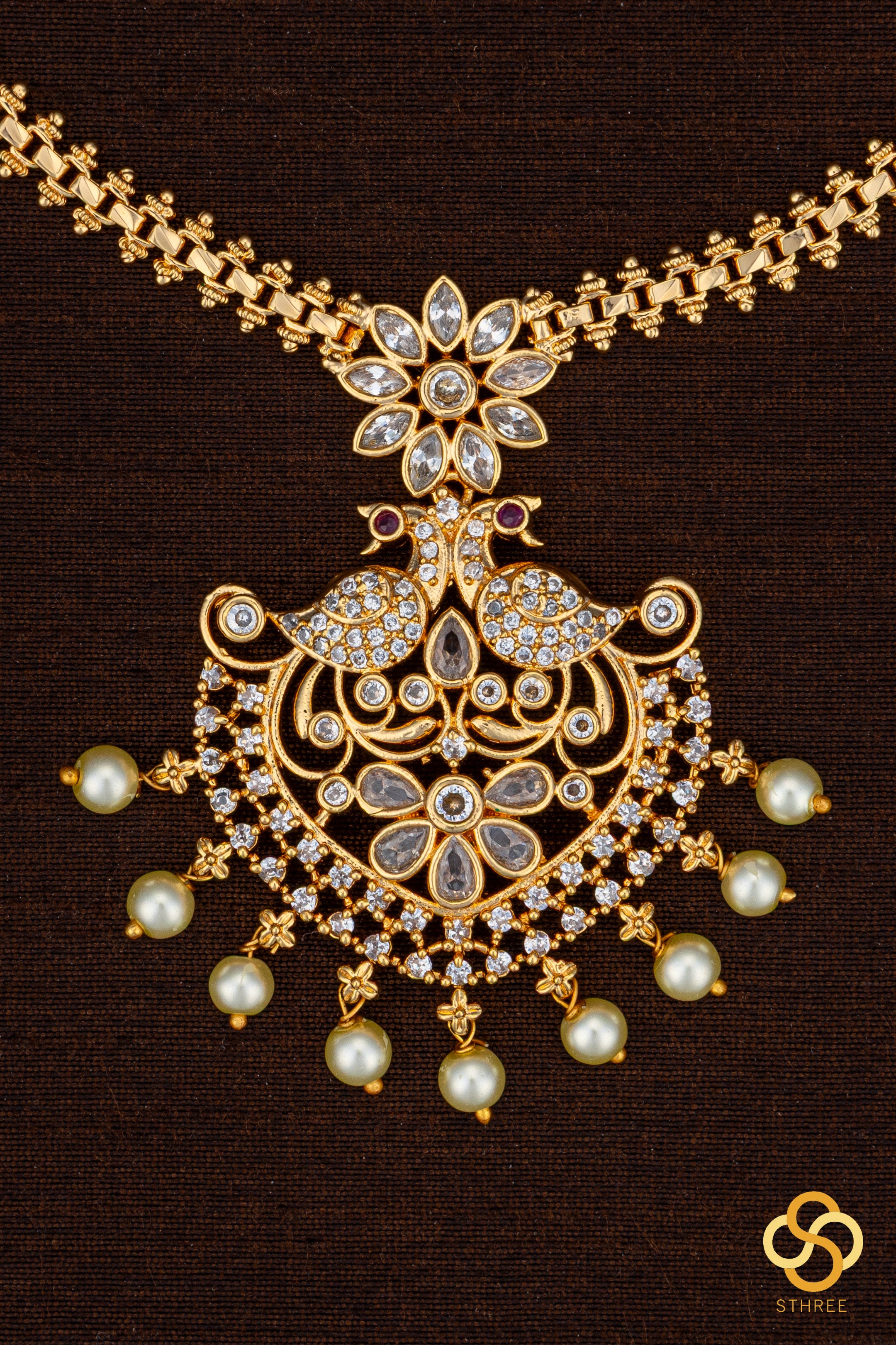 Peacock neckpiece with pearls