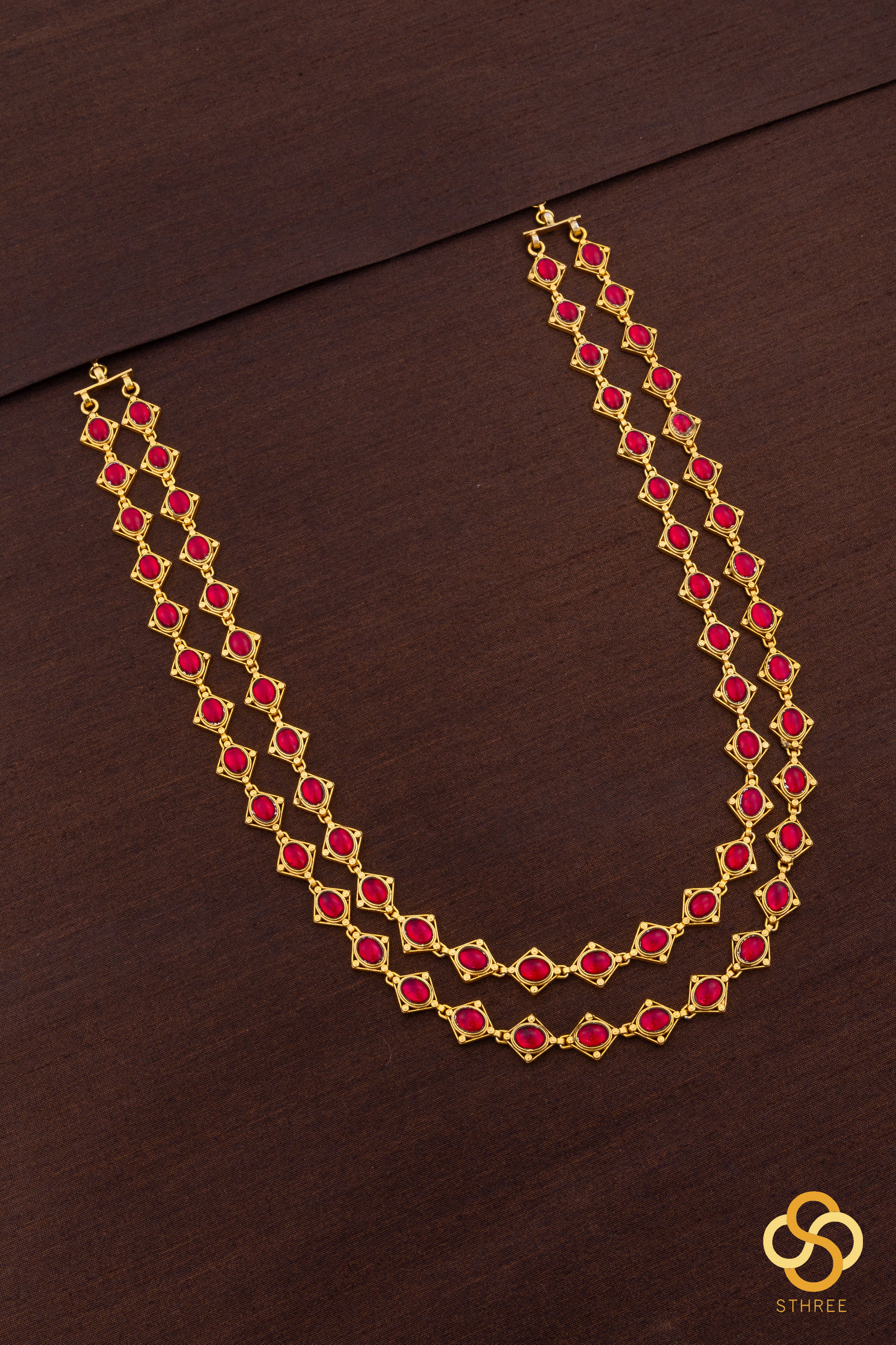 Nakshatra Rettai Saram - Kemp Red