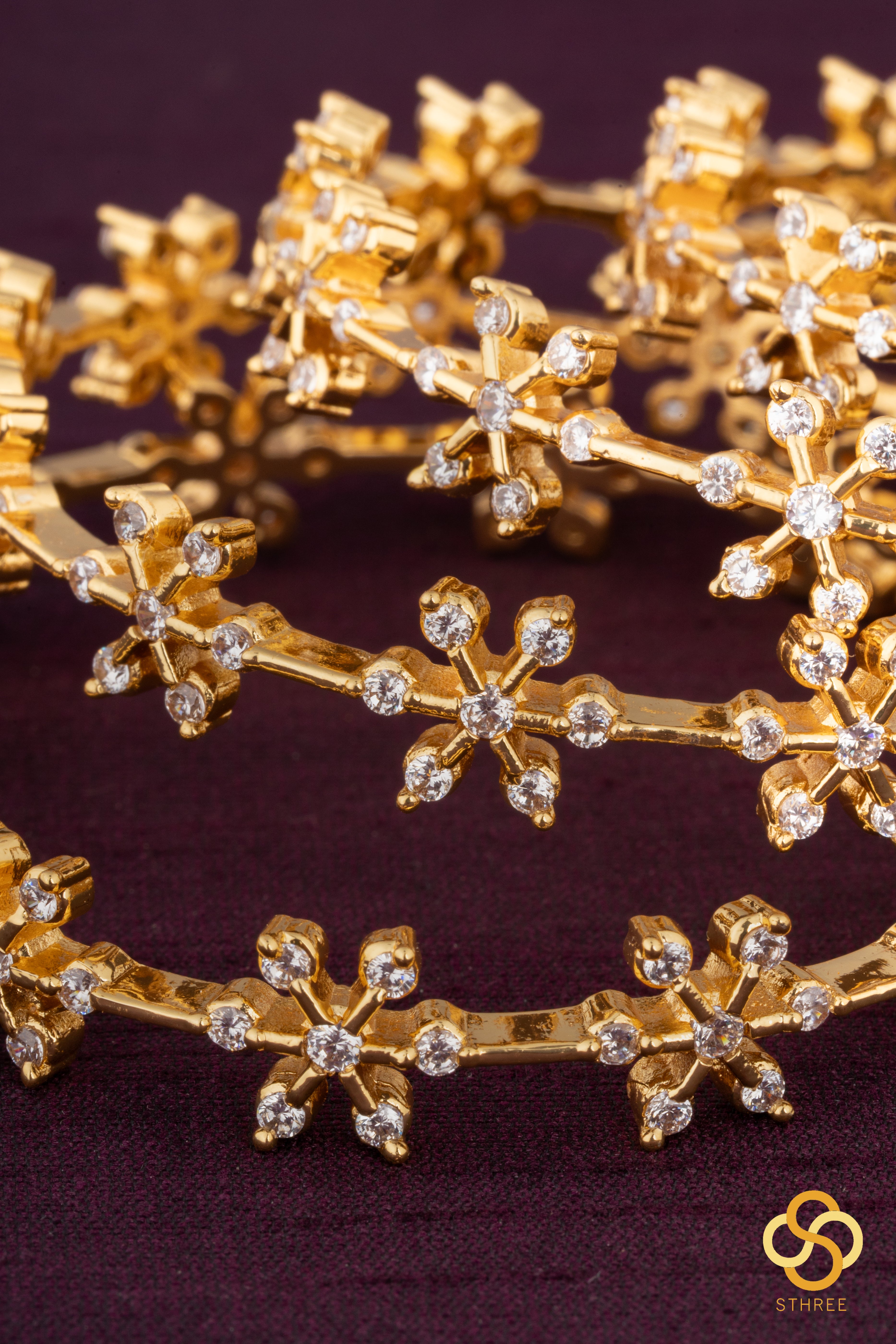 7 stone Diamond pattern bangles - Set of 4